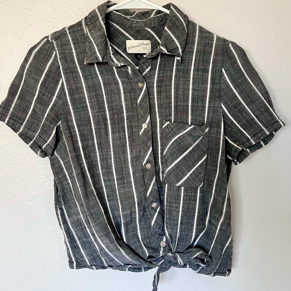 Universal Thread Gray Striped Shirt
